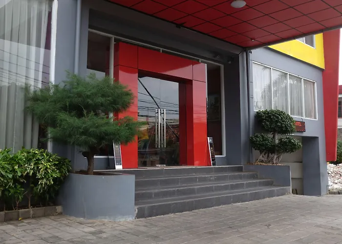 Reddoorz Plus Near Senen Jakarta