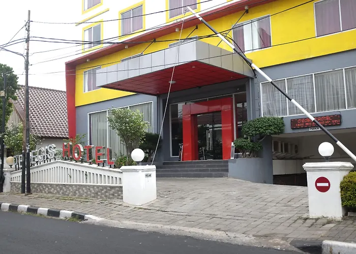 Reddoorz Plus Near Senen Jakarta